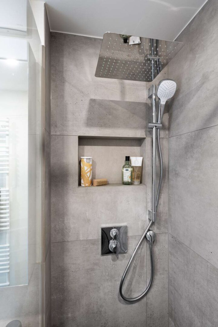 Neue Dusche