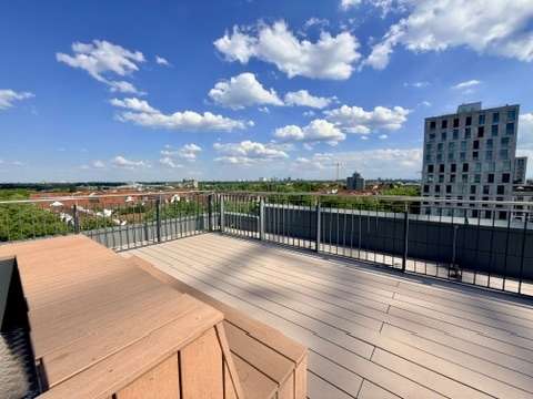 Sitzmöglichkeiten auf der Dachterrasse
