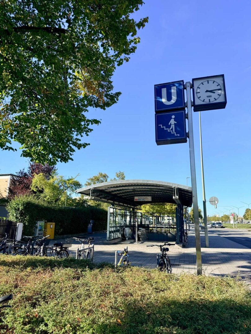 U-Bahn und Bus
