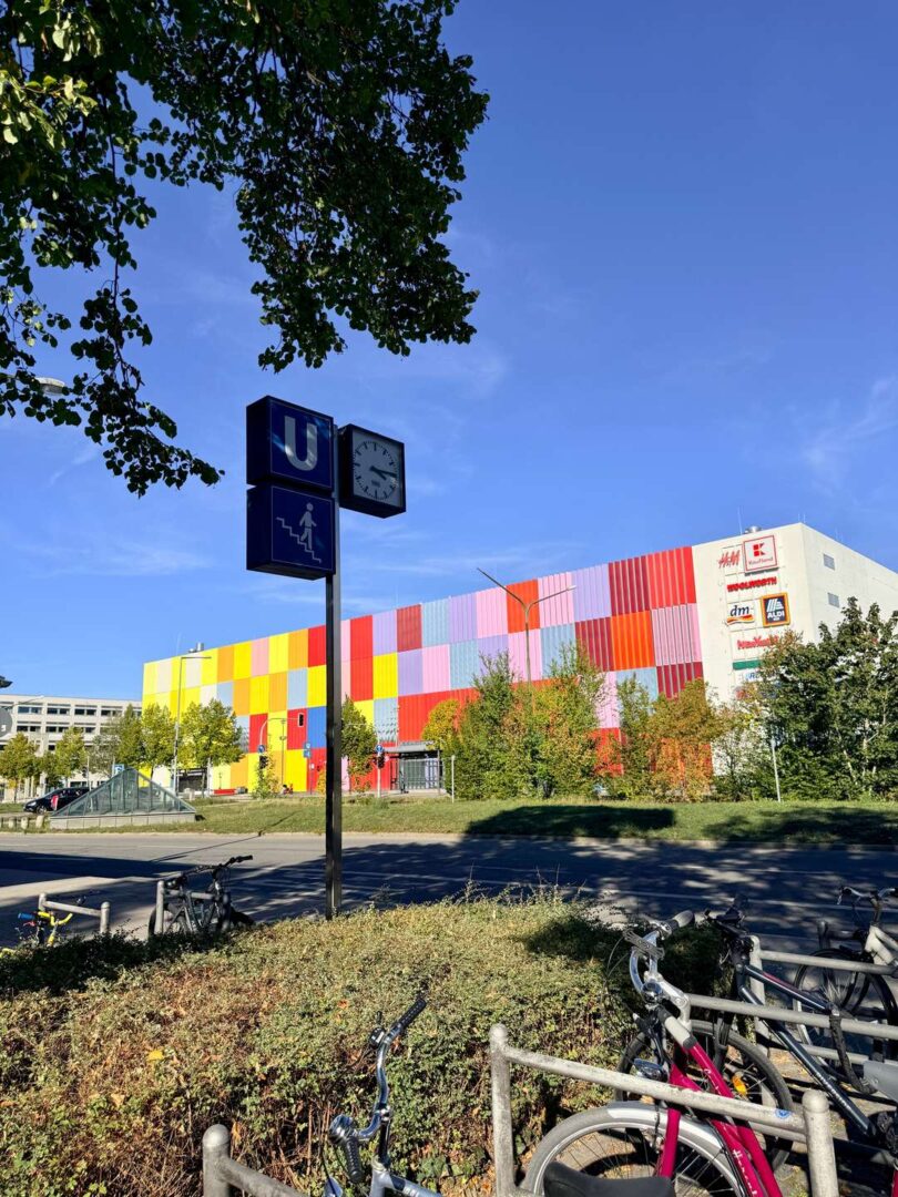 U-Bahn 290m entfernt